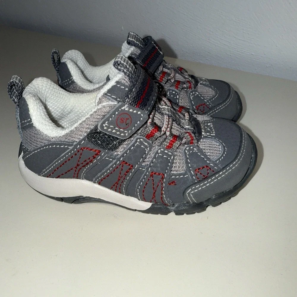 Stride Rite Boys Sneaker Shoes Size 4 M  Style BB52917 Gray Infant Toddler